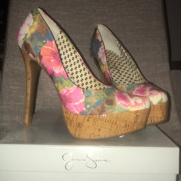 Jessica Simpson Floral Heels - Picture 1 of 4